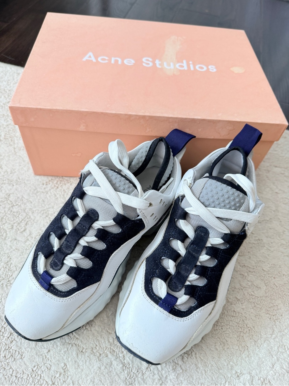 Acne Studios